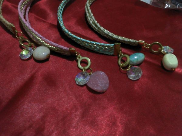Braceletes couro